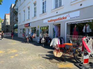 Gestern noch Baustellen-Fontäne, heute endlich wieder easy way in ⭐️ kommt’s euch anschauen und shoppt reichlich 🛒